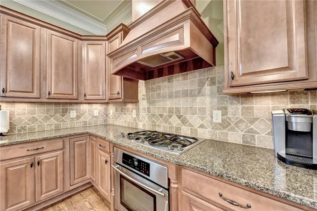 925 Boudreau Court, Atlanta, Georgia 30328, 3 Bedrooms Bedrooms, ,3 BathroomsBathrooms,Residential,Sold,925 Boudreau Court,6867995