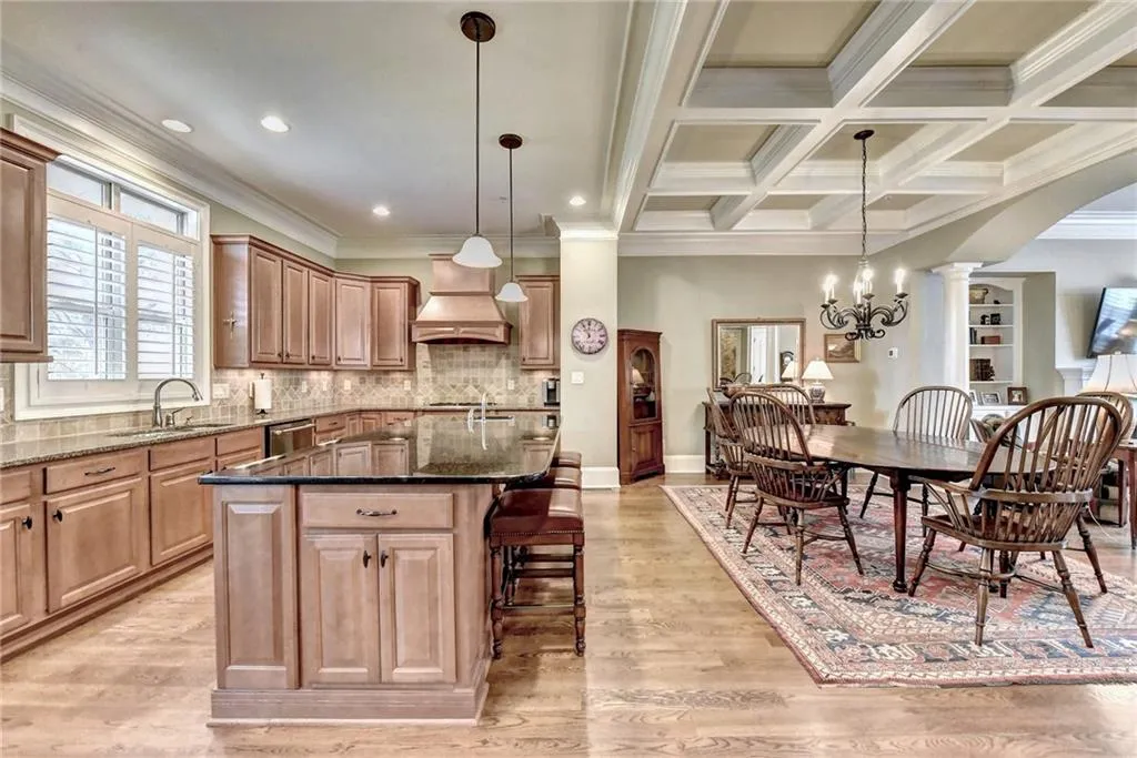 925 Boudreau Court, Atlanta, Georgia 30328, 3 Bedrooms Bedrooms, ,3 BathroomsBathrooms,Residential,Sold,925 Boudreau Court,6867995