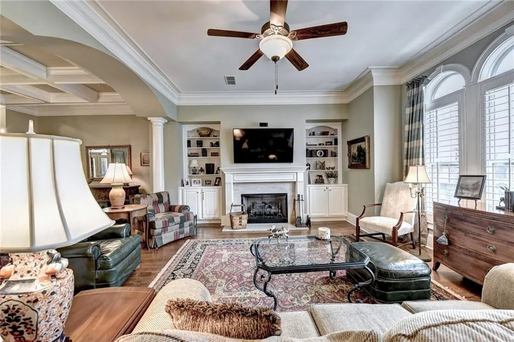 925 Boudreau Court, Atlanta, Georgia 30328, 3 Bedrooms Bedrooms, ,3 BathroomsBathrooms,Residential,Sold,925 Boudreau Court,6867995