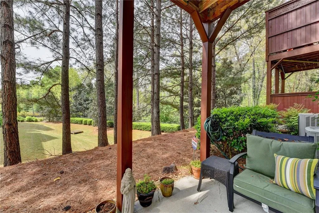 925 Boudreau Court, Atlanta, Georgia 30328, 3 Bedrooms Bedrooms, ,3 BathroomsBathrooms,Residential,Sold,925 Boudreau Court,6867995