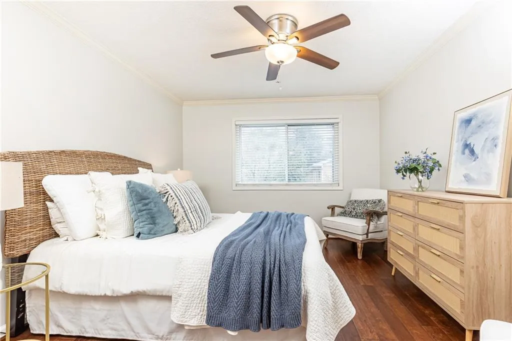100 Biscayne Drive Nw Unit 4, Atlanta, Georgia 30309, 1 Bedroom Bedrooms, ,1 BathroomBathrooms,Residential,For Sale,100 Biscayne Drive Nw Unit 4,7521619