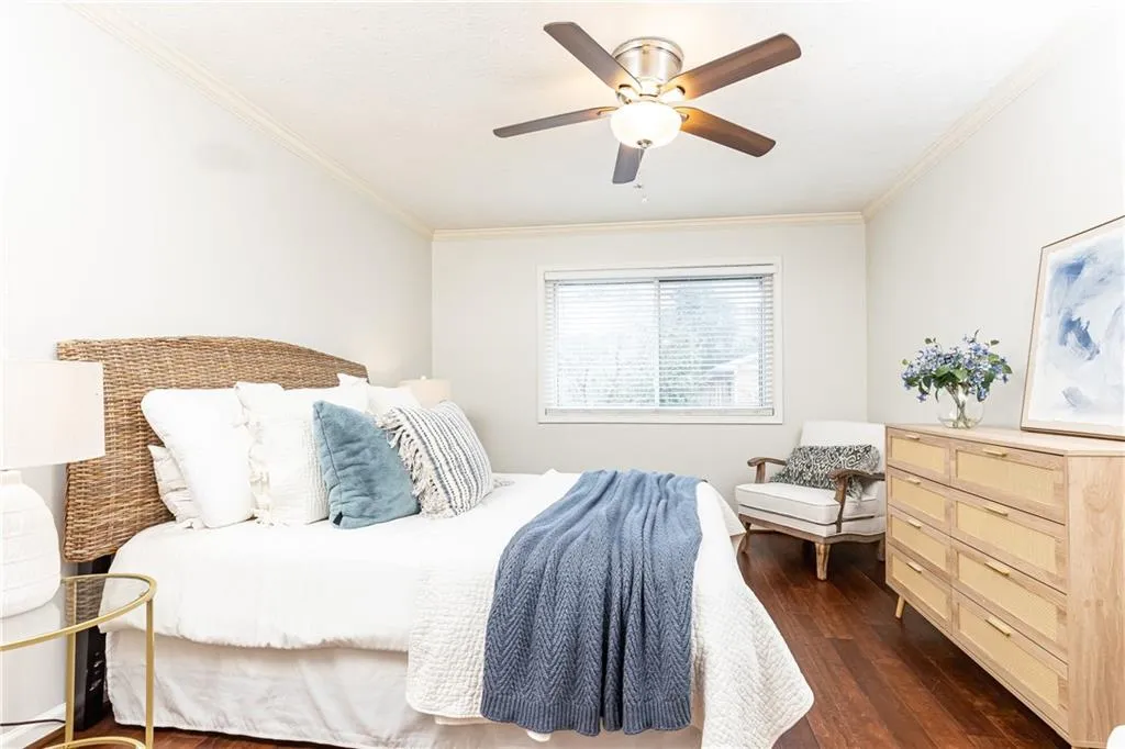 100 Biscayne Drive Nw Unit 4, Atlanta, Georgia 30309, 1 Bedroom Bedrooms, ,1 BathroomBathrooms,Residential,For Sale,100 Biscayne Drive Nw Unit 4,7521619