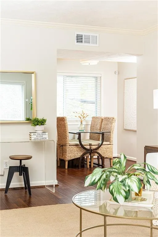 100 Biscayne Drive Nw Unit 4, Atlanta, Georgia 30309, 1 Bedroom Bedrooms, ,1 BathroomBathrooms,Residential,For Sale,100 Biscayne Drive Nw Unit 4,7521619