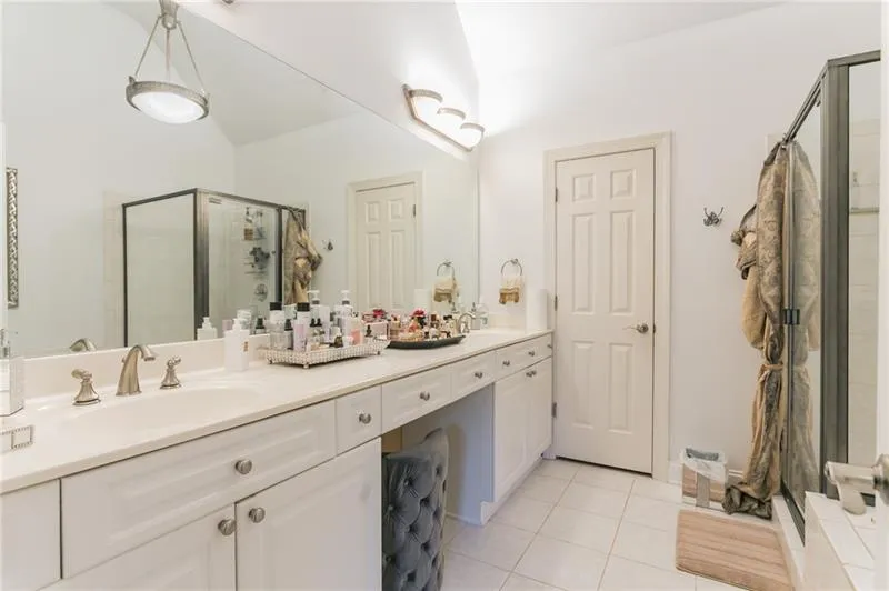 5443 Wentworth Street, Atlanta, Georgia 30342, 4 Bedrooms Bedrooms, ,3 BathroomsBathrooms,Residential,Sold,5443 Wentworth Street,6606051