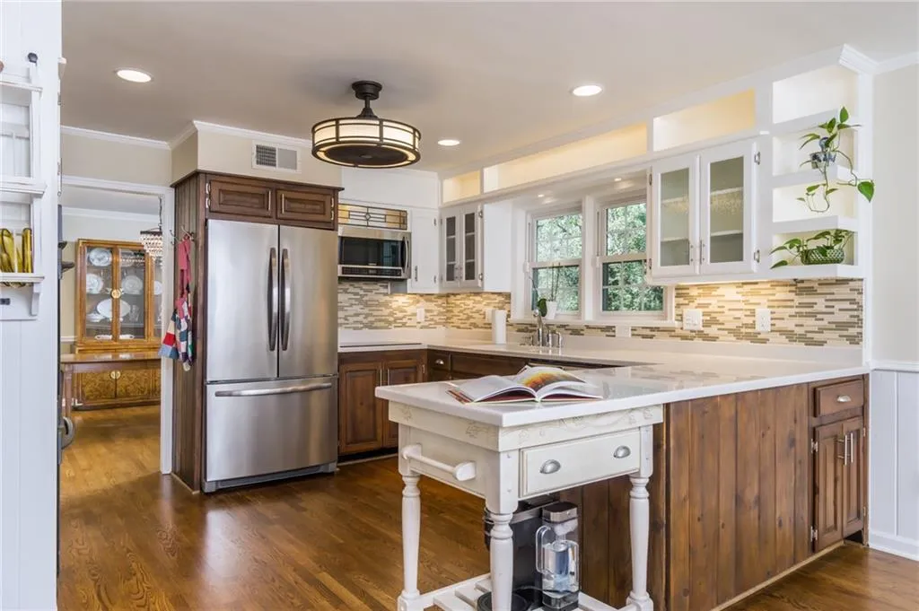 7500 Princeton Trace, Sandy Springs, Georgia 30328, 5 Bedrooms Bedrooms, ,3 BathroomsBathrooms,Residential,Sold,7500 Princeton Trace,6978481
