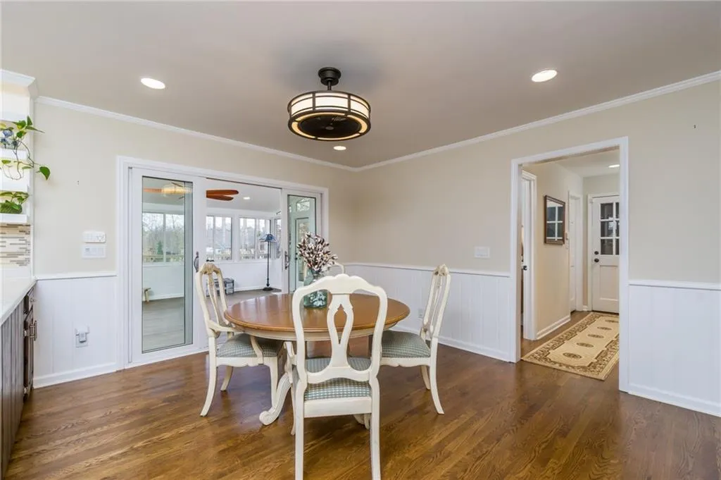 7500 Princeton Trace, Sandy Springs, Georgia 30328, 5 Bedrooms Bedrooms, ,3 BathroomsBathrooms,Residential,Sold,7500 Princeton Trace,6978481