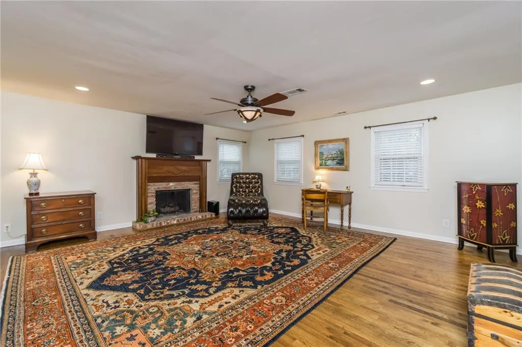 7500 Princeton Trace, Sandy Springs, Georgia 30328, 5 Bedrooms Bedrooms, ,3 BathroomsBathrooms,Residential,Sold,7500 Princeton Trace,6978481