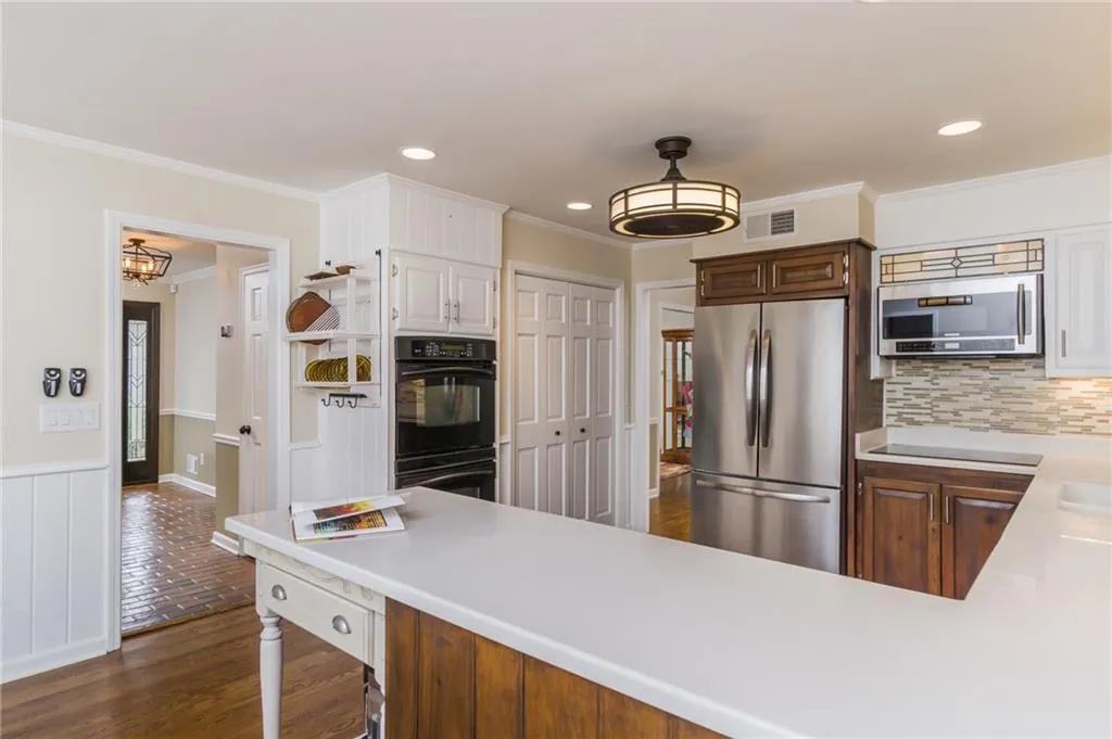 7500 Princeton Trace, Sandy Springs, Georgia 30328, 5 Bedrooms Bedrooms, ,3 BathroomsBathrooms,Residential,Sold,7500 Princeton Trace,6978481