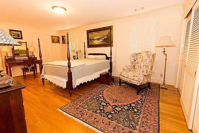 7090 Brandon Mill Road, Sandy Springs, Georgia 30328, 5 Bedrooms Bedrooms, ,3 BathroomsBathrooms,Residential,Sold,7090 Brandon Mill Road,6880213