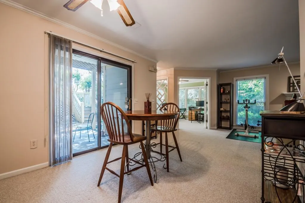 101 Abingdon Way Unit 101, Sandy Springs, Georgia 30328, 1 Bedroom Bedrooms, ,1 BathroomBathrooms,Residential,Sold,101 Abingdon Way Unit 101,5846836