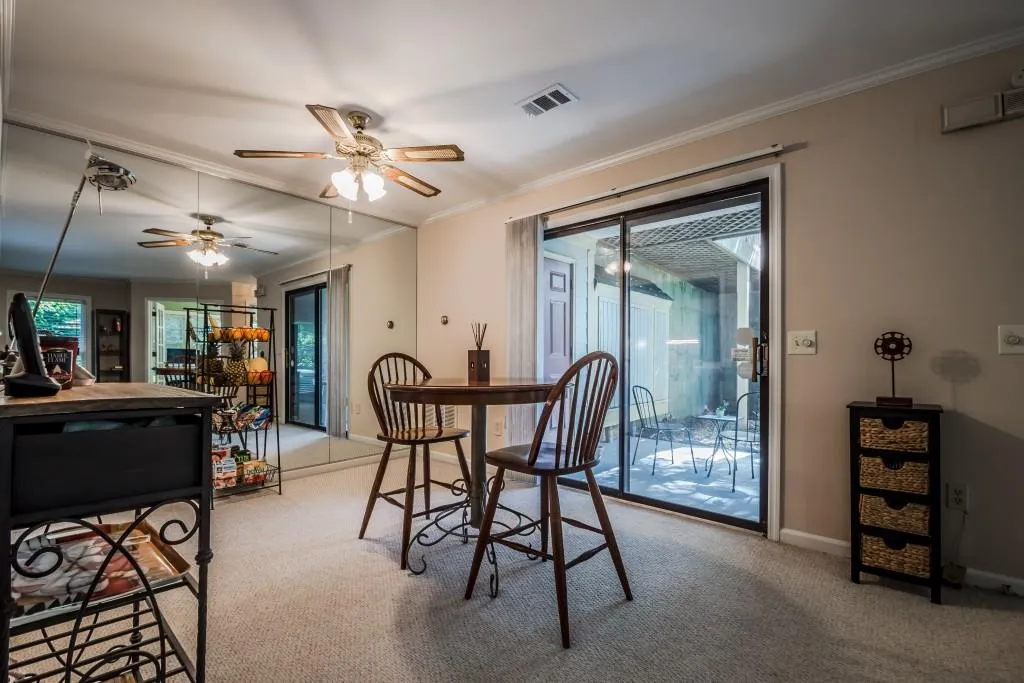 101 Abingdon Way Unit 101, Sandy Springs, Georgia 30328, 1 Bedroom Bedrooms, ,1 BathroomBathrooms,Residential,Sold,101 Abingdon Way Unit 101,5846836