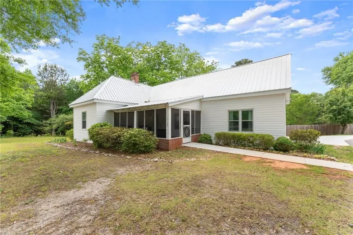 1519 New Hope Church Road, Loganville, Georgia 30052