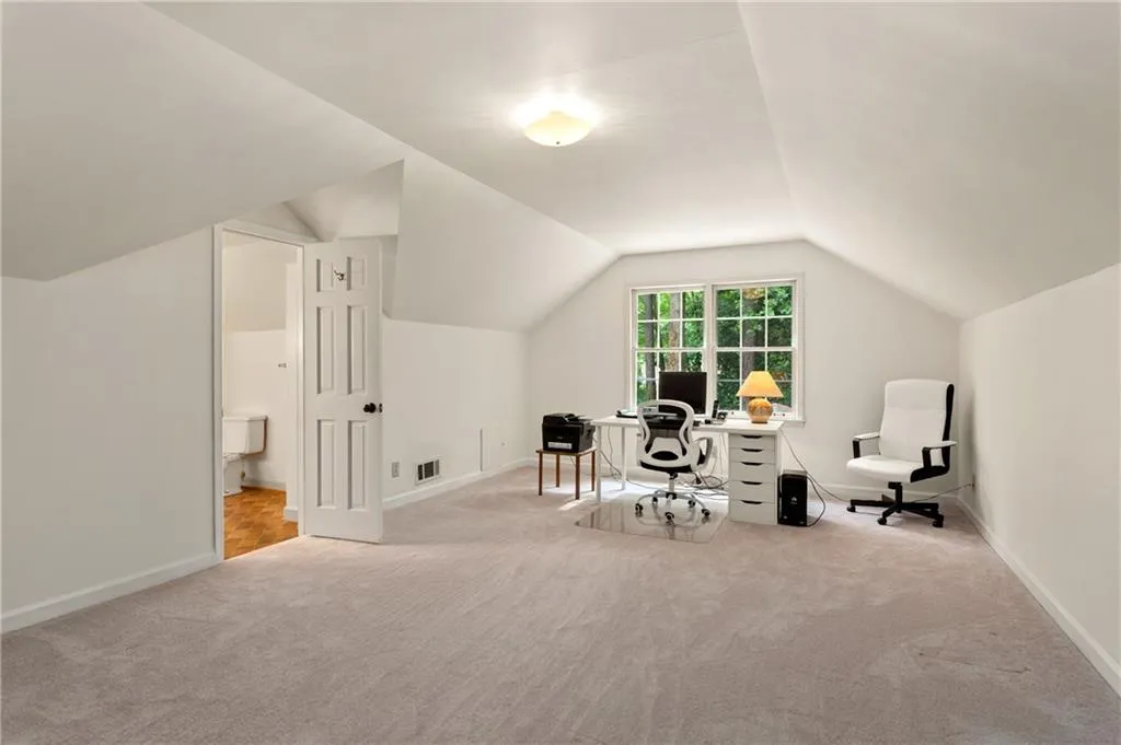 1905 Monticello Court, Sandy Springs, Georgia 30350, 5 Bedrooms Bedrooms, ,4 BathroomsBathrooms,Residential,Sold,1905 Monticello Court,6778738