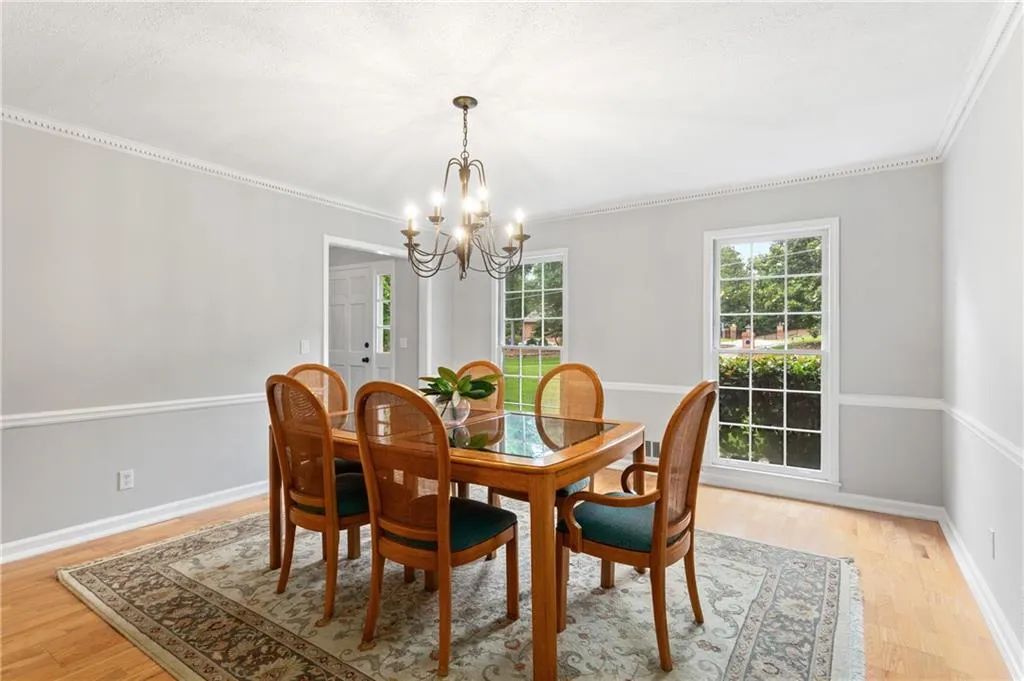 1905 Monticello Court, Sandy Springs, Georgia 30350, 5 Bedrooms Bedrooms, ,4 BathroomsBathrooms,Residential,Sold,1905 Monticello Court,6778738