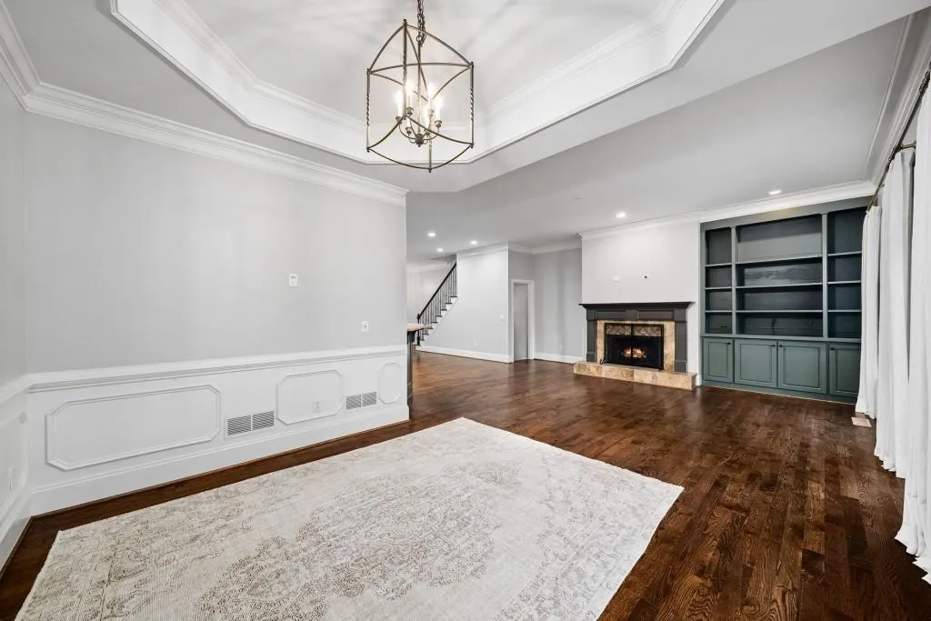 5492 Glenridge Drive Unit 544, Sandy Springs, Georgia 30342, 4 Bedrooms Bedrooms, 0 ,3 BathroomsBathrooms,Residential,For Sale,5492 Glenridge Drive Unit 544,7841604