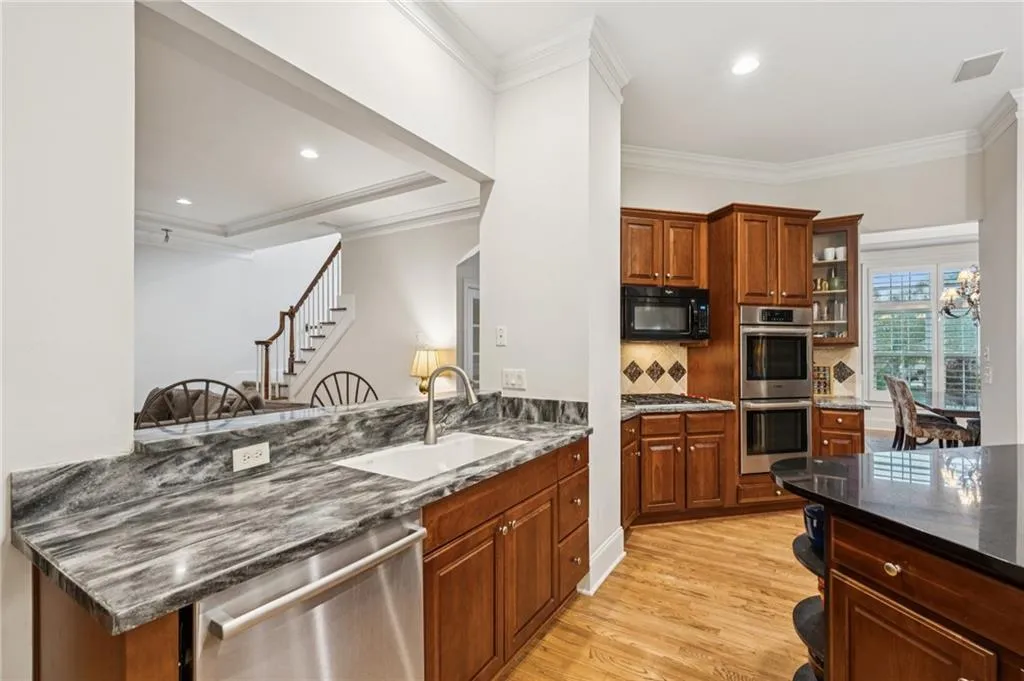 992 Wescott Lane, Atlanta, Georgia 30319, 4 Bedrooms Bedrooms, ,3 BathroomsBathrooms,Residential,For Sale,992 Wescott Lane,7677301