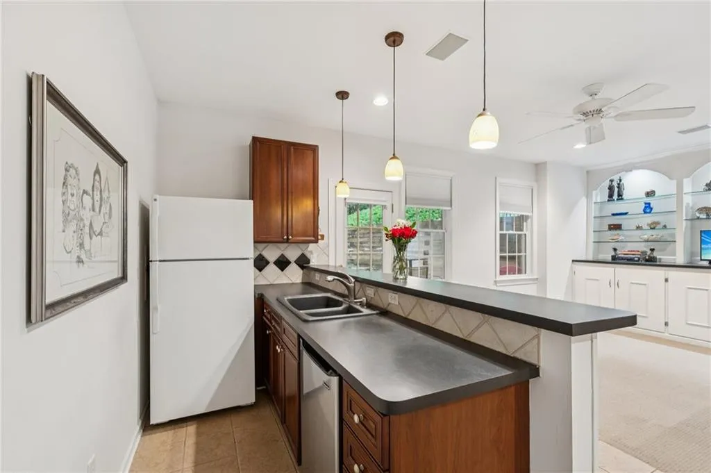 992 Wescott Lane, Atlanta, Georgia 30319, 4 Bedrooms Bedrooms, ,3 BathroomsBathrooms,Residential,For Sale,992 Wescott Lane,7677301