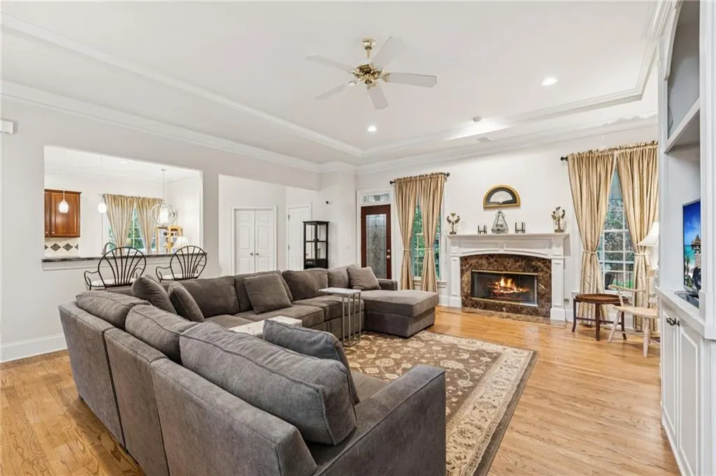 992 Wescott Lane, Atlanta, Georgia 30319, 4 Bedrooms Bedrooms, ,3 BathroomsBathrooms,Residential,For Sale,992 Wescott Lane,7677301