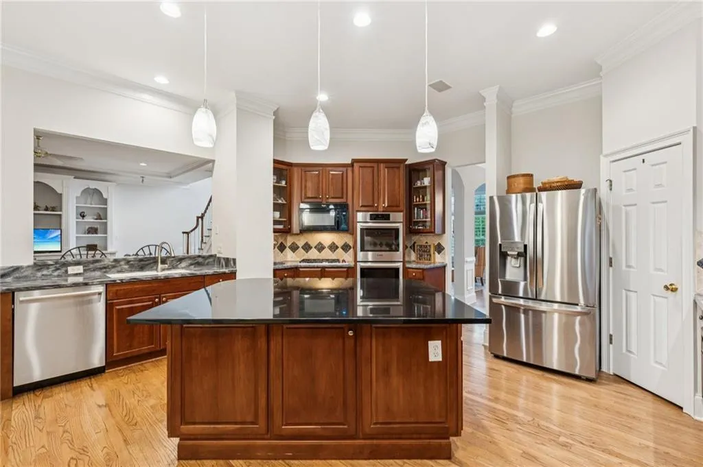 992 Wescott Lane, Atlanta, Georgia 30319, 4 Bedrooms Bedrooms, ,3 BathroomsBathrooms,Residential,For Sale,992 Wescott Lane,7677301