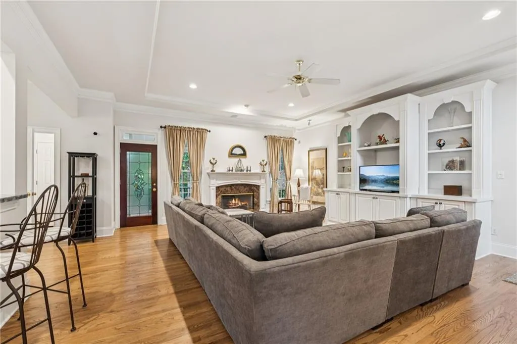 992 Wescott Lane, Atlanta, Georgia 30319, 4 Bedrooms Bedrooms, ,3 BathroomsBathrooms,Residential,For Sale,992 Wescott Lane,7677301