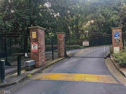 6810 Glenridge Drive Unit 6810d, Atlanta, Georgia 30328, 1 Bedroom Bedrooms, ,1 BathroomBathrooms,Residential,Sold,6810 Glenridge Drive Unit 6810d,6750241