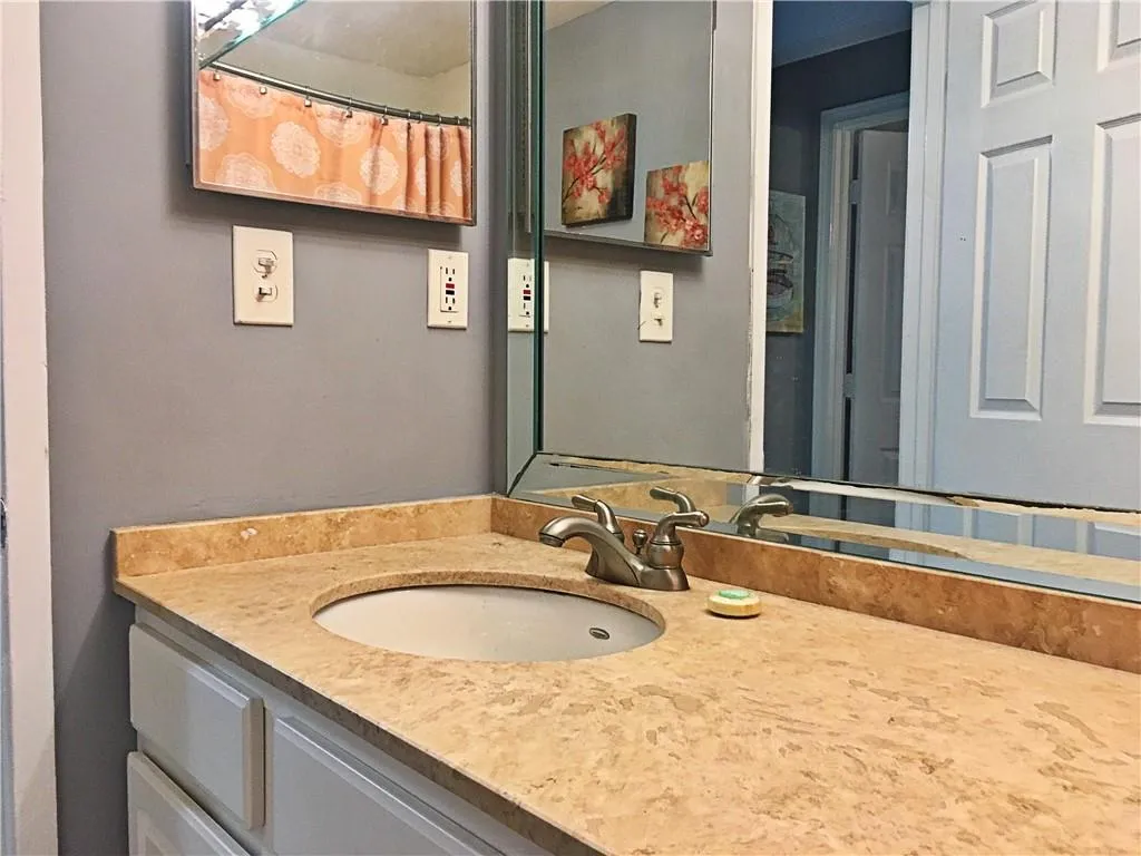 6810 Glenridge Drive Unit 6810d, Atlanta, Georgia 30328, 1 Bedroom Bedrooms, ,1 BathroomBathrooms,Residential,Sold,6810 Glenridge Drive Unit 6810d,6750241