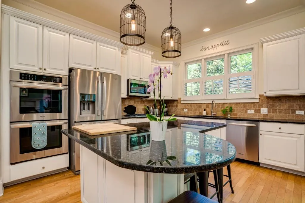 226 Mount Vernon Cove, Atlanta, Georgia 30328, 4 Bedrooms Bedrooms, ,4 BathroomsBathrooms,Residential,Sold,226 Mount Vernon Cove,7205782