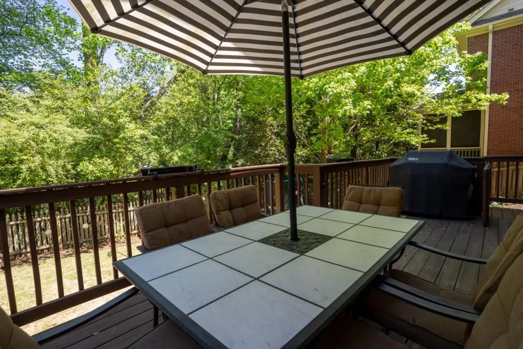 226 Mount Vernon Cove, Atlanta, Georgia 30328, 4 Bedrooms Bedrooms, ,4 BathroomsBathrooms,Residential,Sold,226 Mount Vernon Cove,7205782