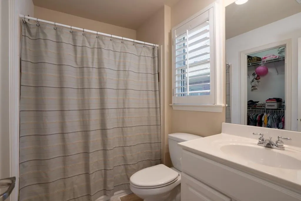 226 Mount Vernon Cove, Atlanta, Georgia 30328, 4 Bedrooms Bedrooms, ,4 BathroomsBathrooms,Residential,Sold,226 Mount Vernon Cove,7205782