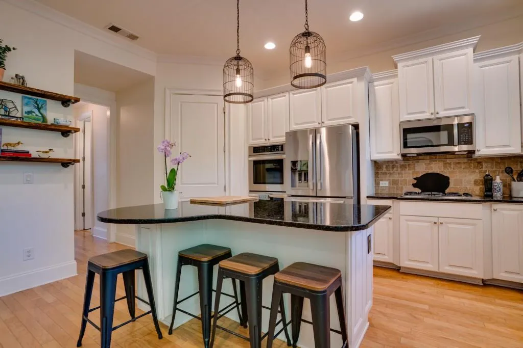 226 Mount Vernon Cove, Atlanta, Georgia 30328, 4 Bedrooms Bedrooms, ,4 BathroomsBathrooms,Residential,Sold,226 Mount Vernon Cove,7205782