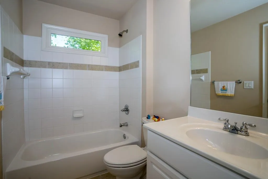 226 Mount Vernon Cove, Atlanta, Georgia 30328, 4 Bedrooms Bedrooms, ,4 BathroomsBathrooms,Residential,Sold,226 Mount Vernon Cove,7205782