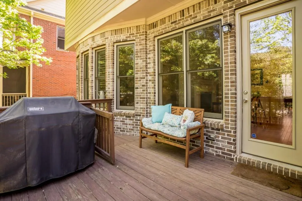 226 Mount Vernon Cove, Atlanta, Georgia 30328, 4 Bedrooms Bedrooms, ,4 BathroomsBathrooms,Residential,Sold,226 Mount Vernon Cove,7205782