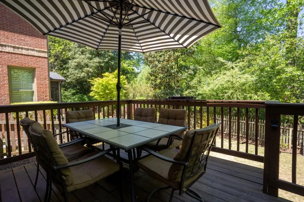 226 Mount Vernon Cove, Atlanta, Georgia 30328, 4 Bedrooms Bedrooms, ,4 BathroomsBathrooms,Residential,Sold,226 Mount Vernon Cove,7205782