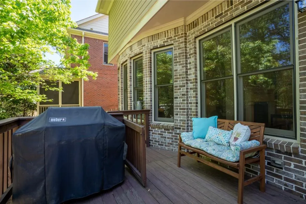 226 Mount Vernon Cove, Atlanta, Georgia 30328, 4 Bedrooms Bedrooms, ,4 BathroomsBathrooms,Residential,Sold,226 Mount Vernon Cove,7205782