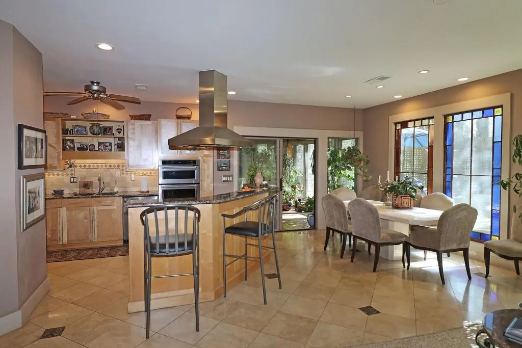 4936 Powers Ferry Road, Atlanta, Georgia 30327, 3 Bedrooms Bedrooms, ,3 BathroomsBathrooms,Residential,Sold,4936 Powers Ferry Road,6862418