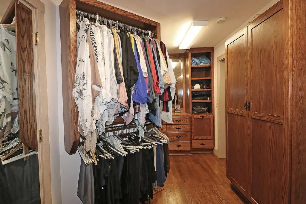 4936 Powers Ferry Road, Atlanta, Georgia 30327, 3 Bedrooms Bedrooms, ,3 BathroomsBathrooms,Residential,Sold,4936 Powers Ferry Road,6862418