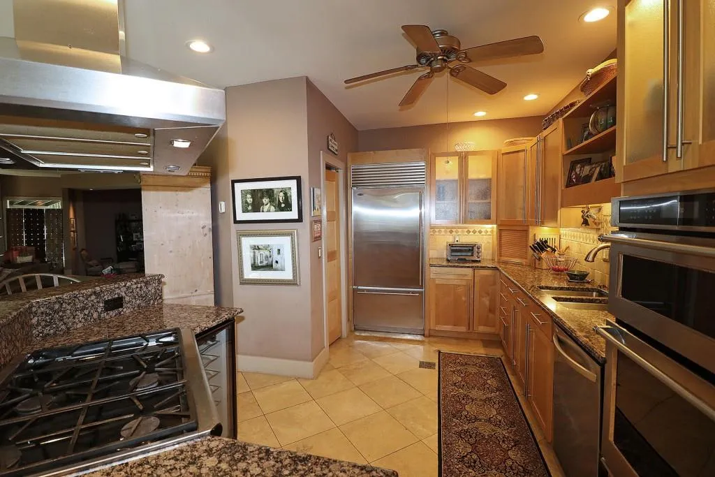 4936 Powers Ferry Road, Atlanta, Georgia 30327, 3 Bedrooms Bedrooms, ,3 BathroomsBathrooms,Residential,Sold,4936 Powers Ferry Road,6862418