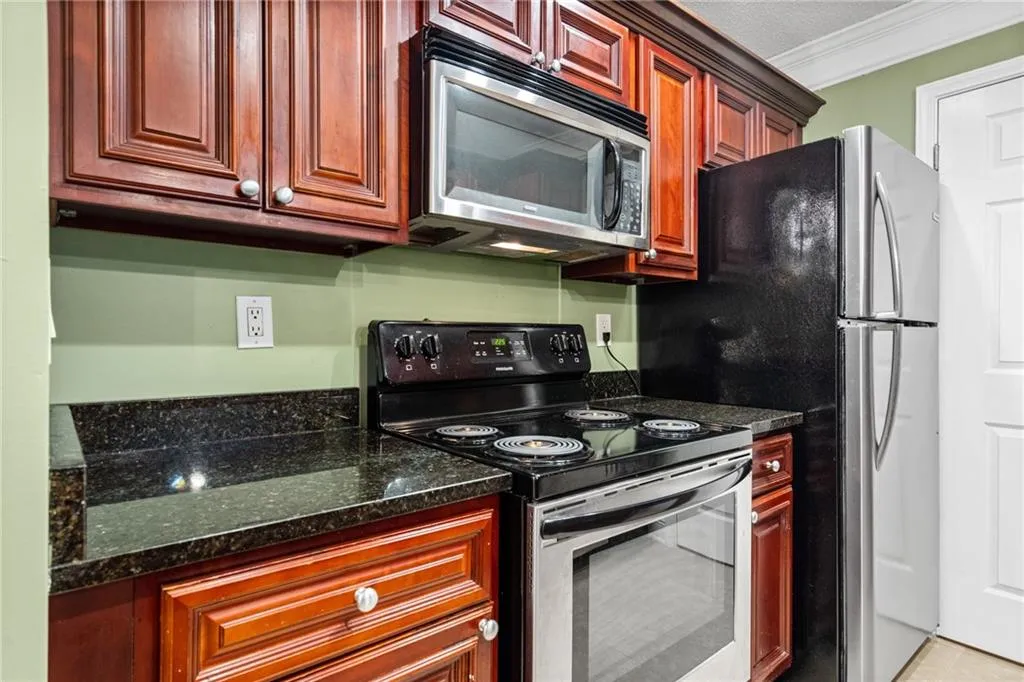 3306 Santa Fe Parkway, Sandy Springs, Georgia 30350, 2 Bedrooms Bedrooms, ,2 BathroomsBathrooms,Residential,Sold,3306 Santa Fe Parkway,7261908