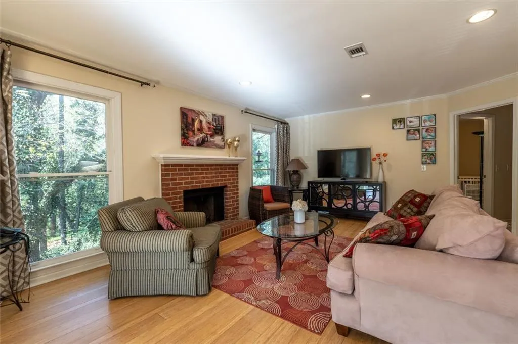 212 Abingdon Way, Atlanta, Georgia 30328, 1 Bedroom Bedrooms, ,1 BathroomBathrooms,Residential,Sold,212 Abingdon Way,7036452