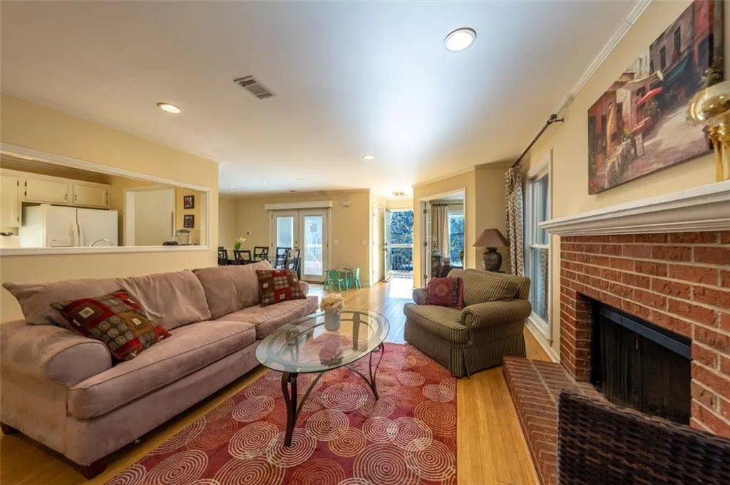 212 Abingdon Way, Atlanta, Georgia 30328, 1 Bedroom Bedrooms, ,1 BathroomBathrooms,Residential,Sold,212 Abingdon Way,7036452