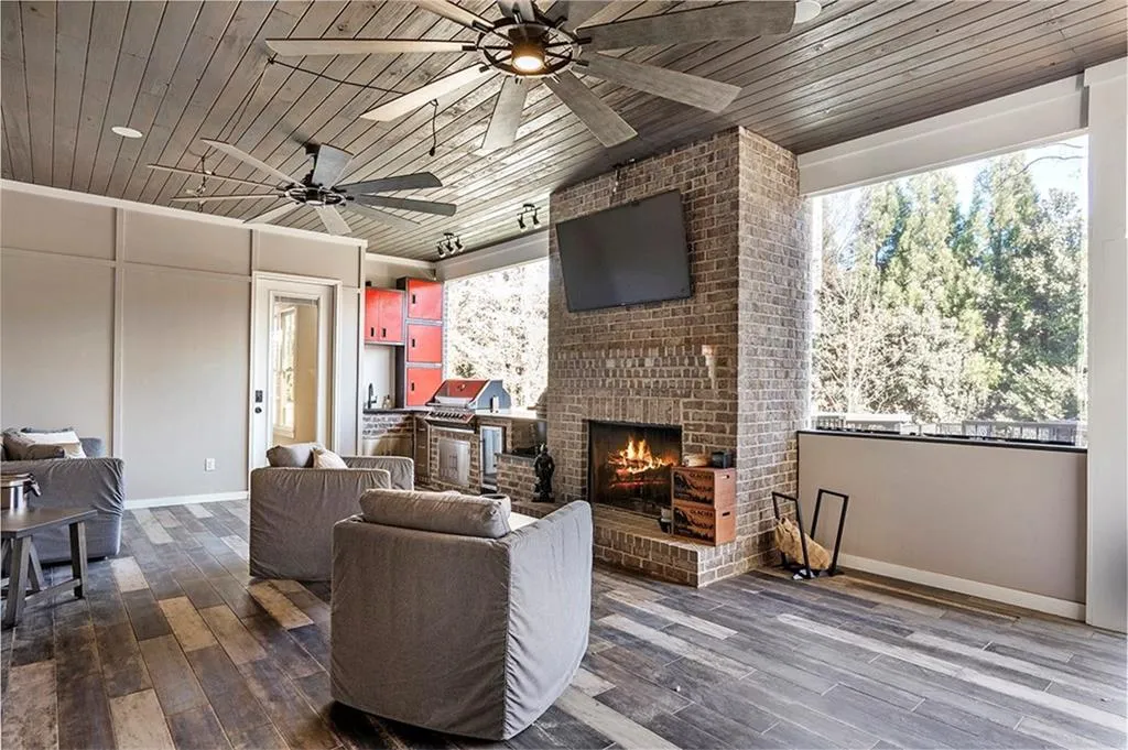 5825 Timberlane Terrace Ne, Sandy Springs, Georgia 30328, 7 Bedrooms Bedrooms, ,7 BathroomsBathrooms,Residential,Sold,5825 Timberlane Terrace Ne,7160161 5825 Timberlane Terrace Ne, Sandy Springs, Georgia 30328, 7 Bedrooms Bedrooms, ,7 BathroomsBathrooms,Residential,Sold,5825 Timberlane Terrace Ne,7160161