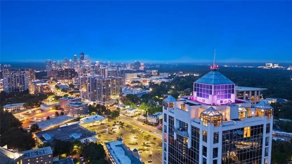 2828 Peachtree Road Nw Unit P 3300, Atlanta, Georgia 30305, 2 Bedrooms Bedrooms, 0 ,2 BathroomsBathrooms,Residential,For Sale,2828 Peachtree Road Nw Unit P 3300,7595787
