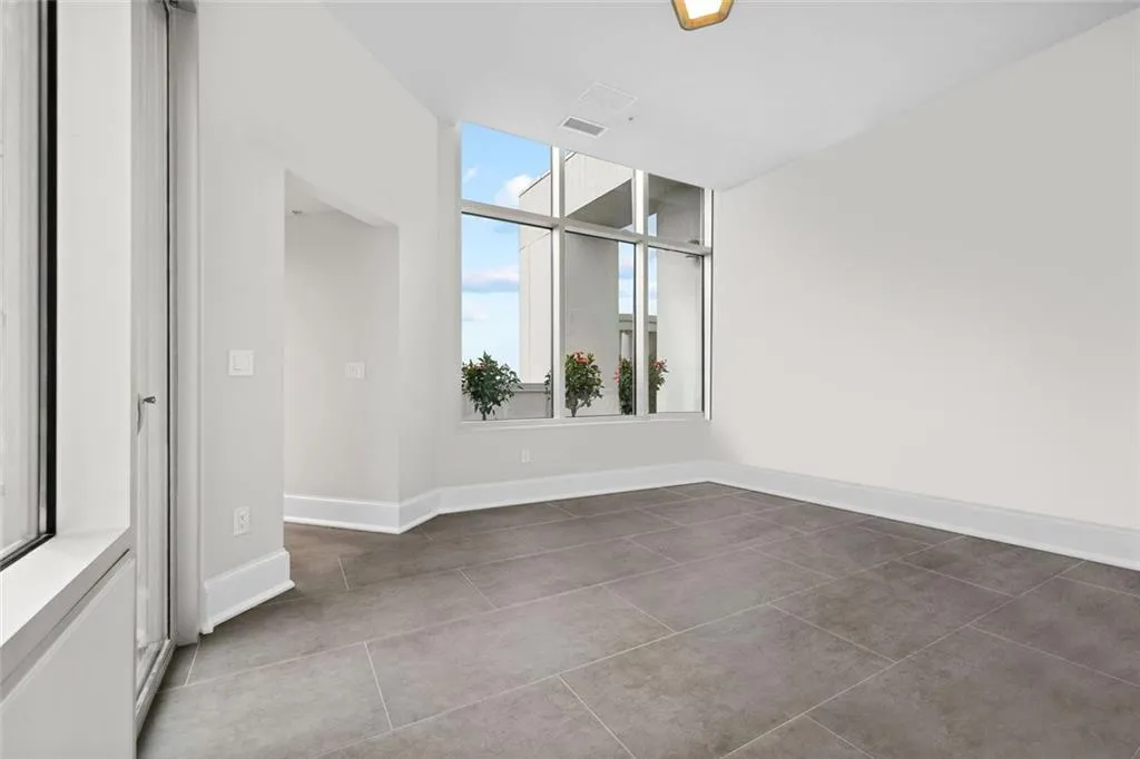2828 Peachtree Road Nw Unit P 3300, Atlanta, Georgia 30305, 2 Bedrooms Bedrooms, 0 ,2 BathroomsBathrooms,Residential,For Sale,2828 Peachtree Road Nw Unit P 3300,7595787
