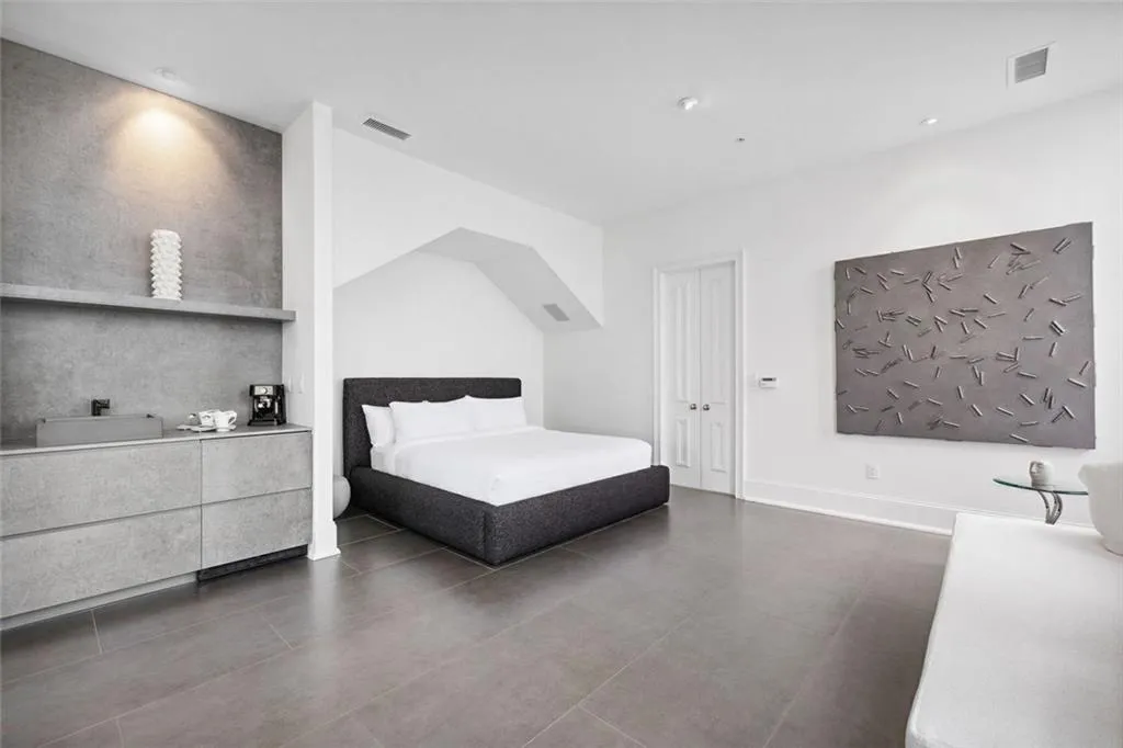 Primary Suite