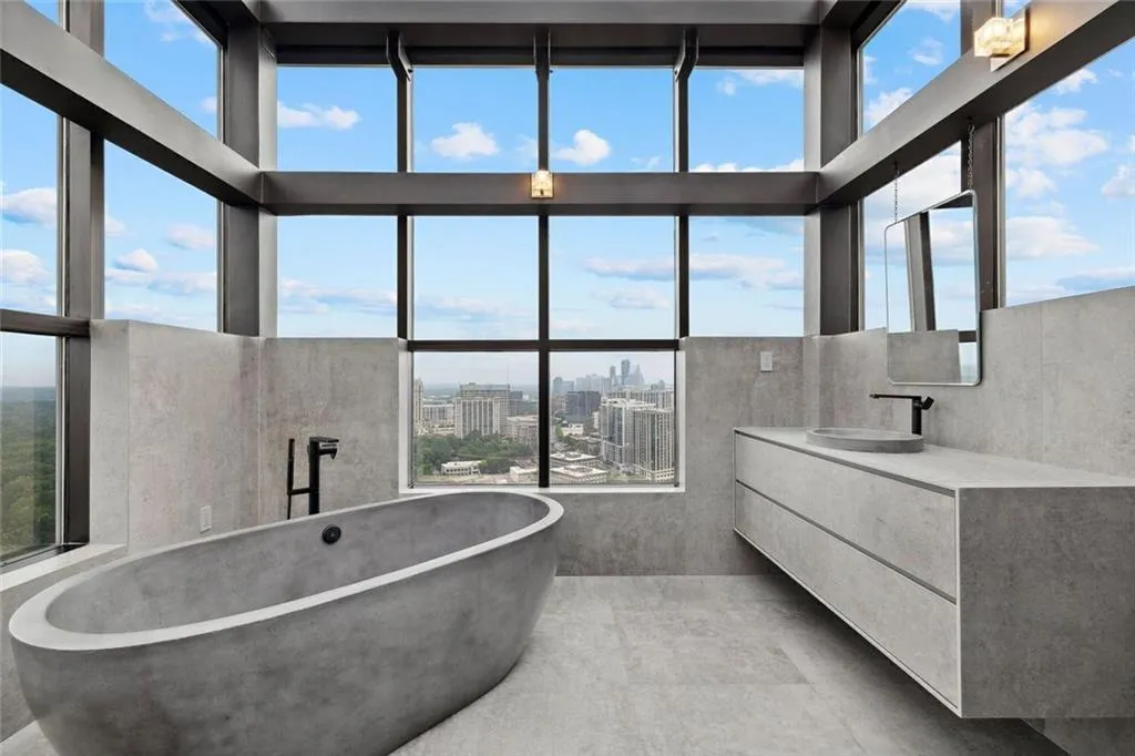 2828 Peachtree Road Nw Unit P 3300, Atlanta, Georgia 30305, 2 Bedrooms Bedrooms, ,2 BathroomsBathrooms,Residential,For Sale,2828 Peachtree Road Nw Unit P 3300,7595787