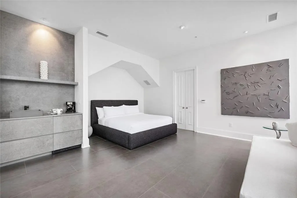Primary Suite