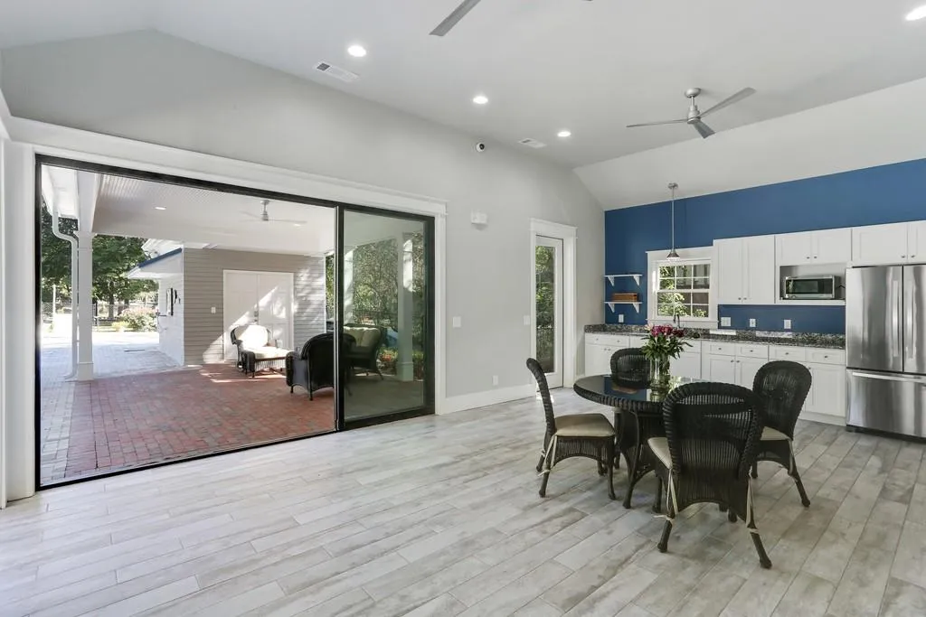 535 River Chase Point Nw, Atlanta, Georgia 30328, 6 Bedrooms Bedrooms, ,5 BathroomsBathrooms,Residential,Sold,535 River Chase Point Nw,6535003