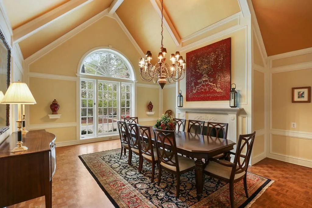 535 River Chase Point Nw, Atlanta, Georgia 30328, 6 Bedrooms Bedrooms, ,5 BathroomsBathrooms,Residential,Sold,535 River Chase Point Nw,6535003