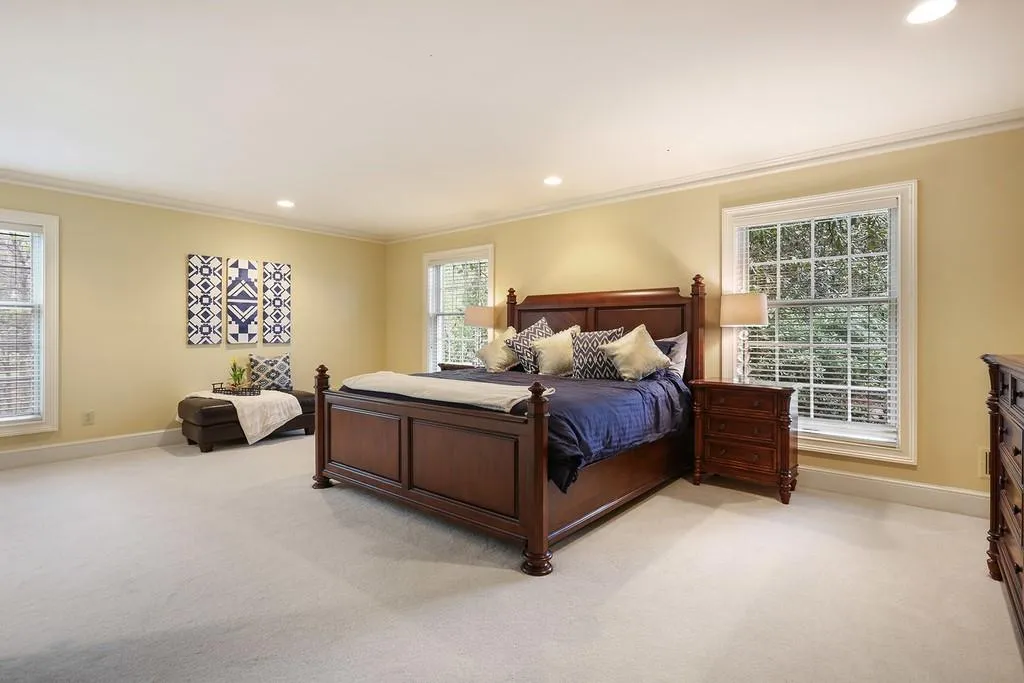 535 River Chase Point Nw, Atlanta, Georgia 30328, 6 Bedrooms Bedrooms, ,5 BathroomsBathrooms,Residential,Sold,535 River Chase Point Nw,6535003