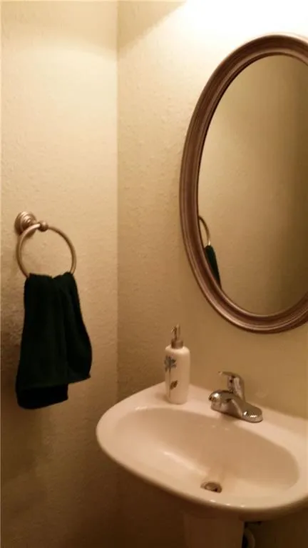 225 Winding River Drive Unit C, Sandy Springs, Georgia 30350, 2 Bedrooms Bedrooms, ,2 BathroomsBathrooms,Residential,Sold,225 Winding River Drive Unit C,5690053